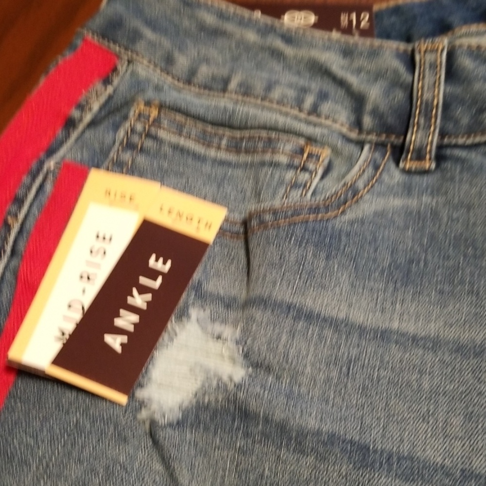 One 5 one red stripe denim cut off Jean G312:5:519 - Picture 8 of 8